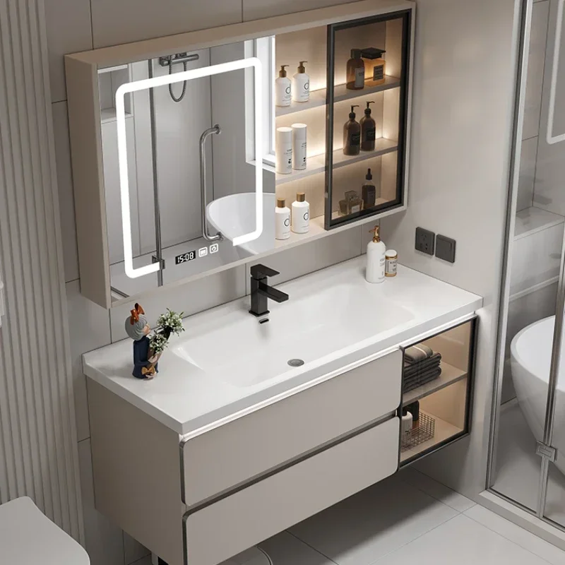 Perlengkapan Garasi Kamar Mand - Luxury Skincare Items ulasan dan harga