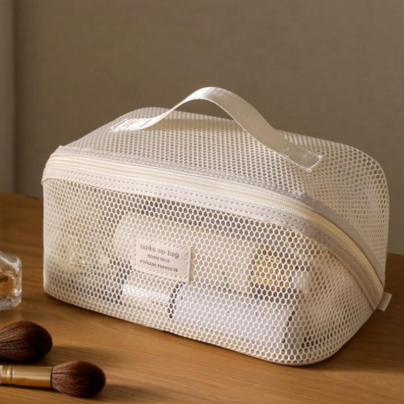 Tas Makeup Perjalanan Jaring M - Luxury Skincare Items ulasan dan harga